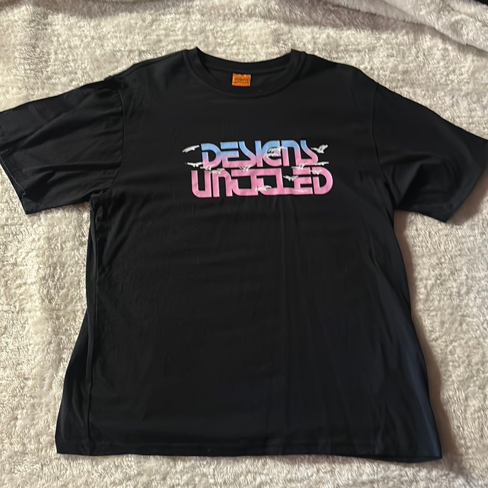 Size medium designs untitled